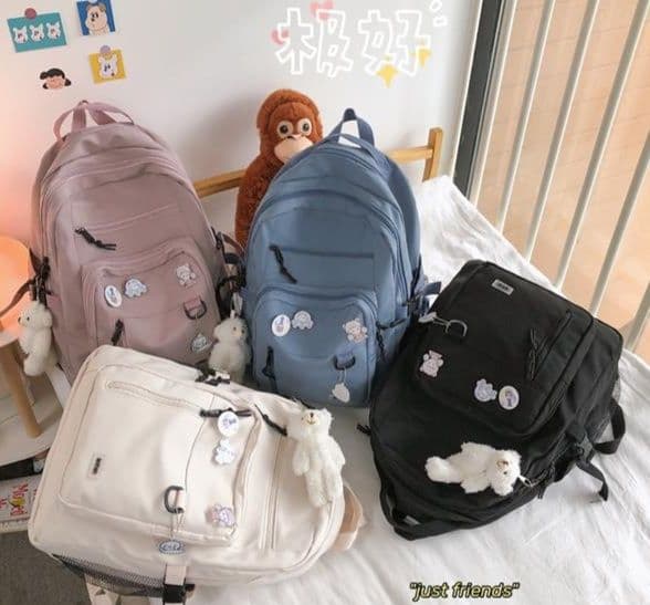 レディースリュック マルチポケット可愛いぬいぐるみ付きリュック