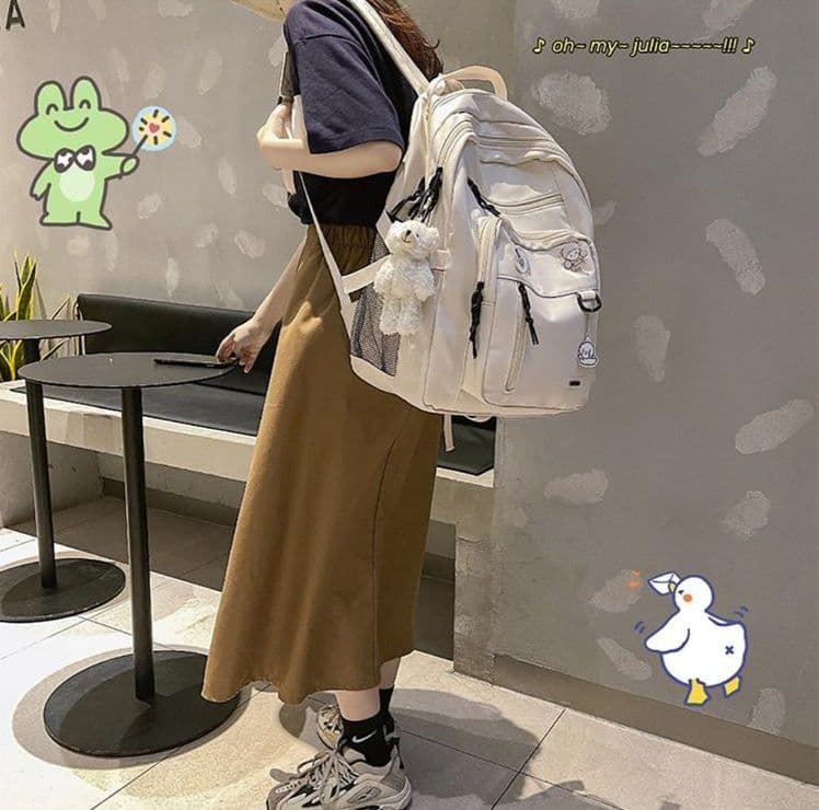 レディースリュック マルチポケット可愛いぬいぐるみ付きリュック