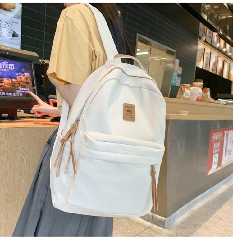 レディースリュック シンプル上品タッセル付きリュック