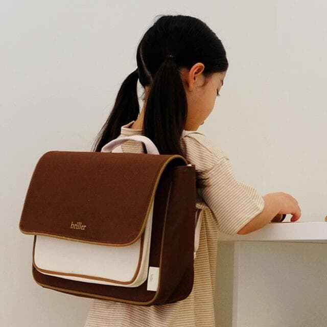 レディースリュック フラップデザイン 上品スクエアリュック