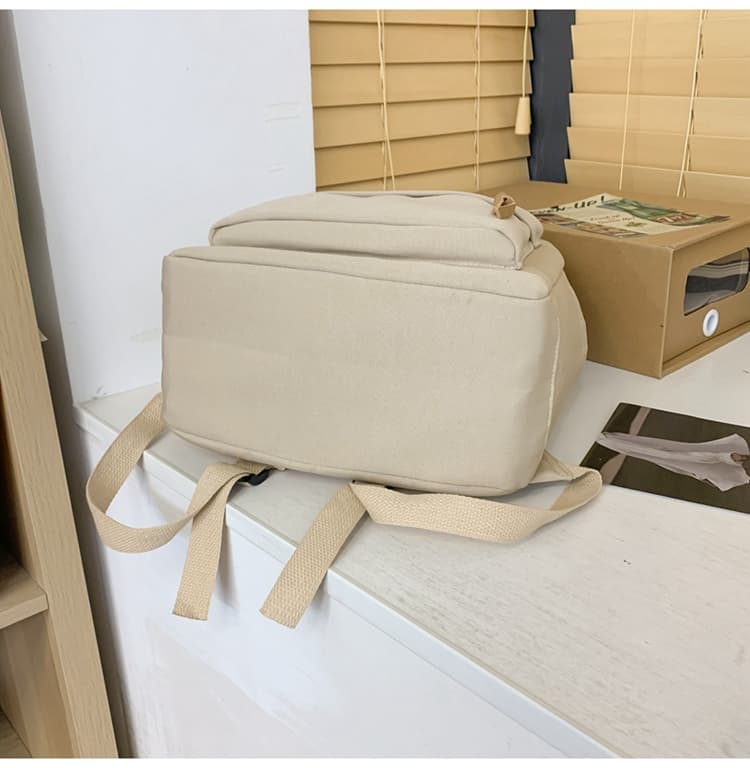 レディースリュック シンプル上品タッセル付きリュック